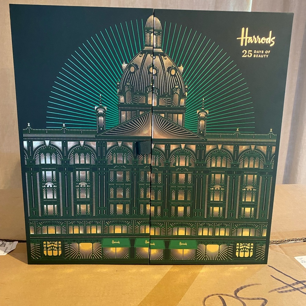 Harrod’s 2023 Beauty Adventure calendar. Gorgeous!
